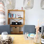 2 Zimmerwohnung Mit Balkon Liegt In Der 1 Etage Und Ist Ideal Fuer 2 Bis 3 Personen * Westerland