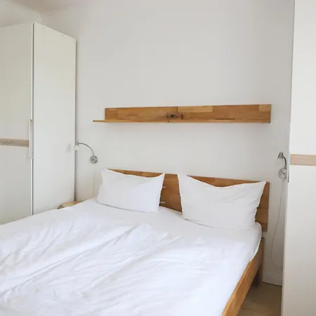 2 Zimmerwohnung Mit Balkon Liegt In Der 1 Etage Und Ist Ideal Fuer 2 Bis 3 Personen * فيسترلاند