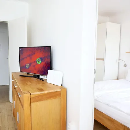 شقة 2 Zimmerwohnung Mit Balkon Liegt In Der 1 Etage Und Ist Ideal Fuer 2 Bis 3 Personen فيسترلاند