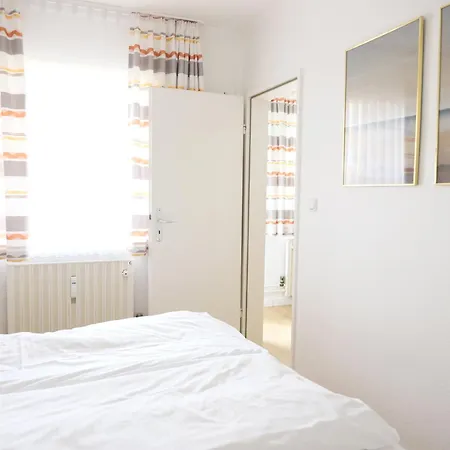 شقة 2 Zimmerwohnung Mit Balkon Liegt In Der 1 Etage Und Ist Ideal Fuer 2 Bis 3 Personen فيسترلاند